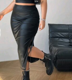 Pollera de cuerina fruncida 3 XL