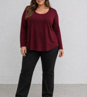 Blusa básica bordó